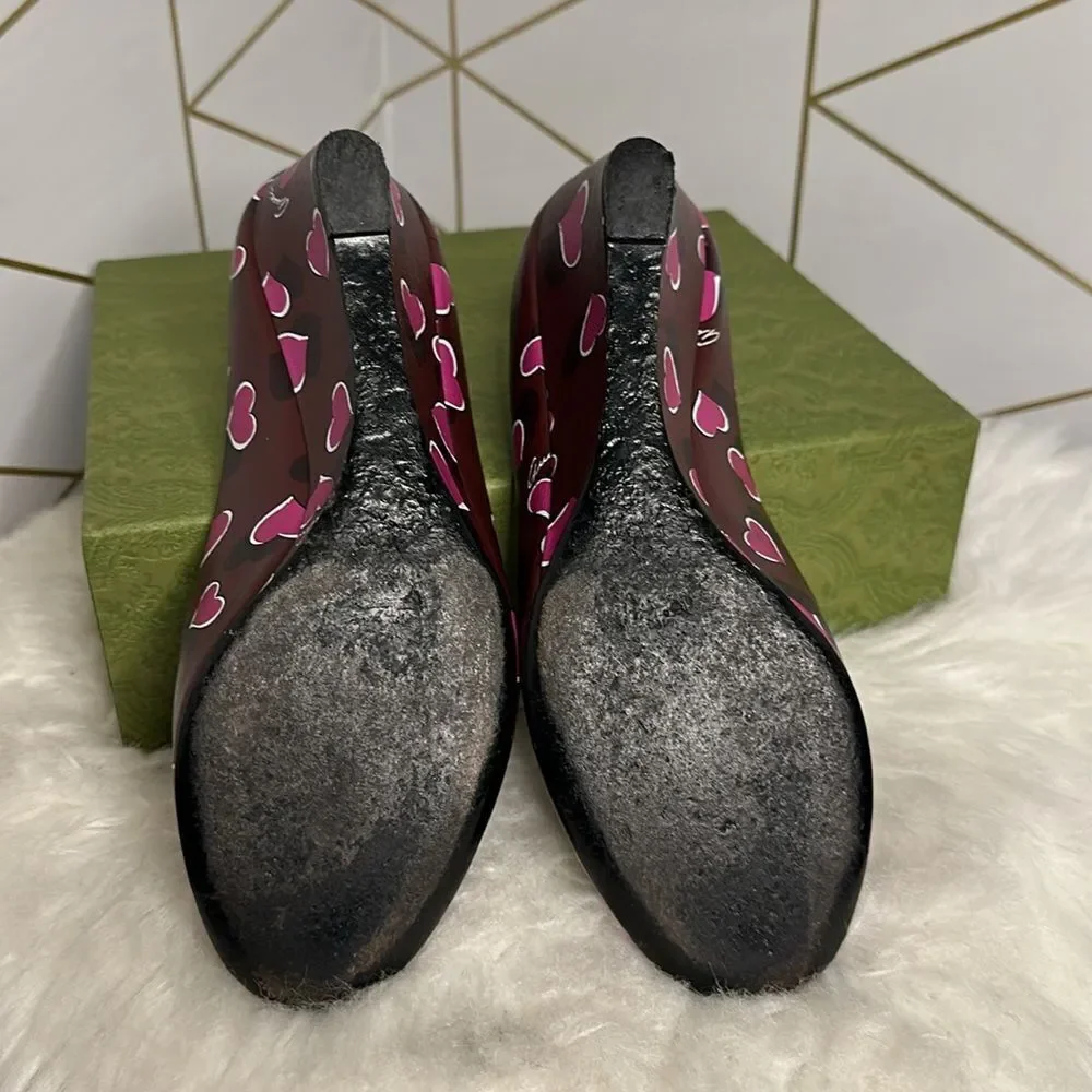 💯Authentic Gucci Heart Print Wedge Heels with Open Toes🍀